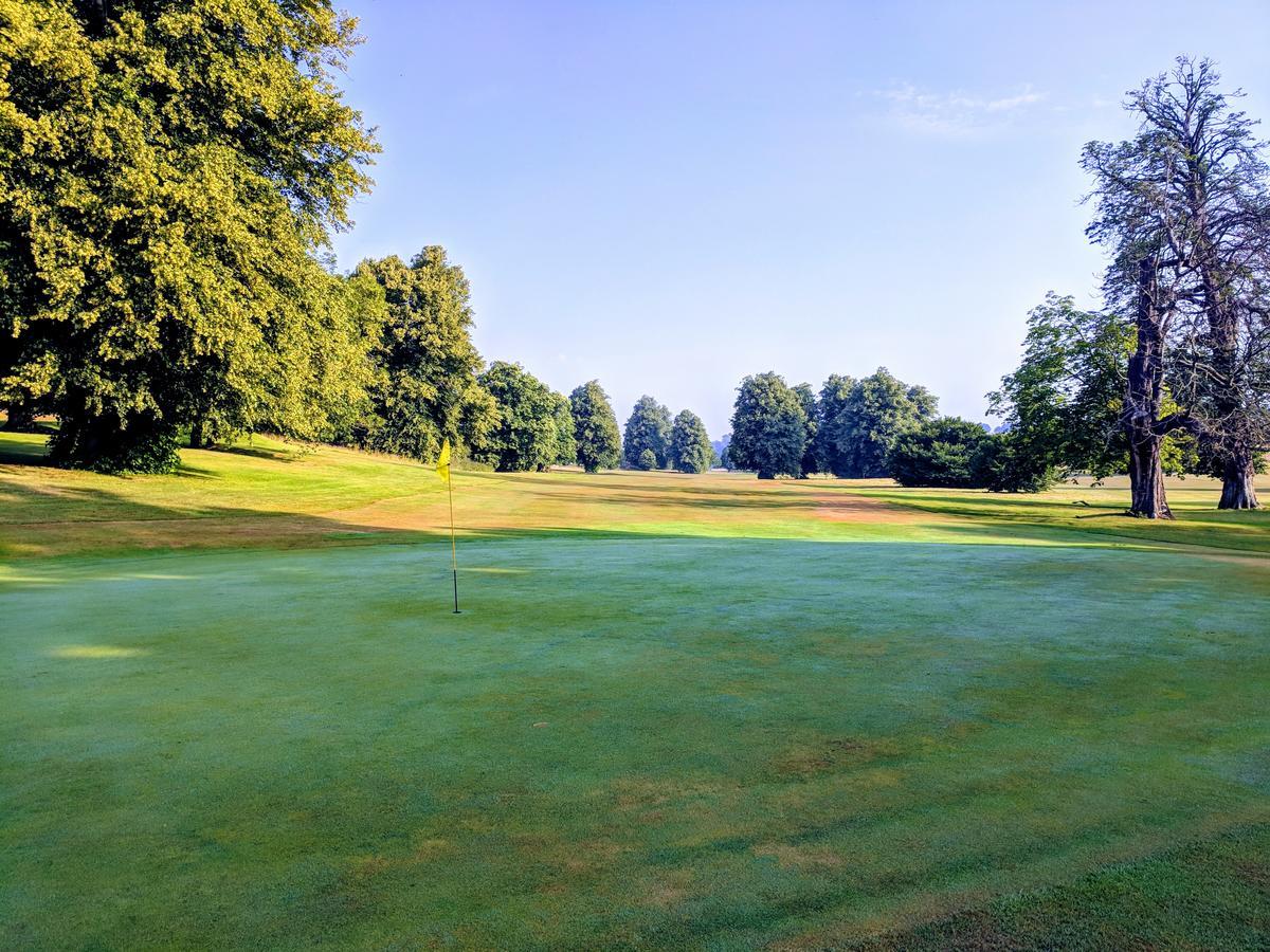 Broome Park 4*